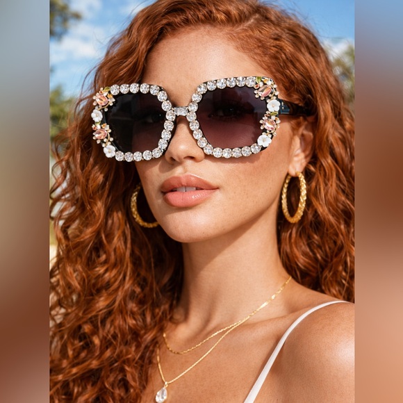She_Stylish Accessories - ✨ Luxury Rhinestone Floral Statement Sunglasses